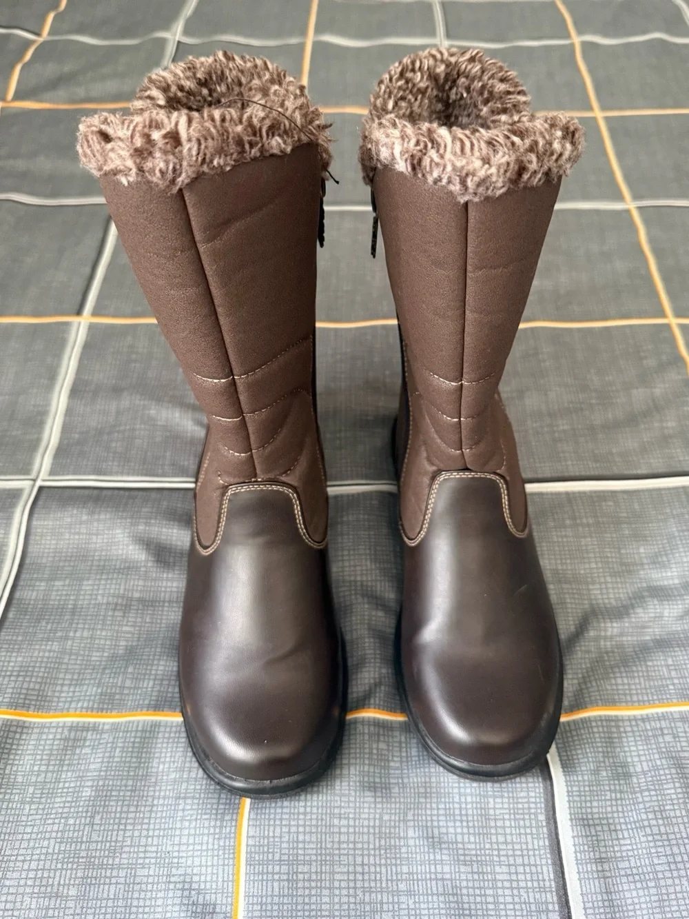 👠NWOT Totes Women’s Insulated Quilted Winter Boots - Brown Size 7